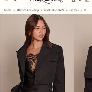PrettyLittleThing Elegant Cropped Woven Black Suit Jacket shoulder padded 2
